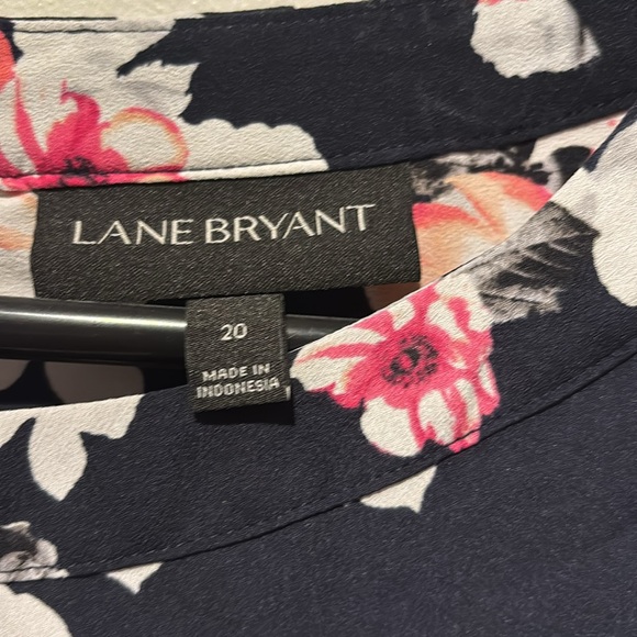 Navy with pink floral blouse - Picture 4 of 7